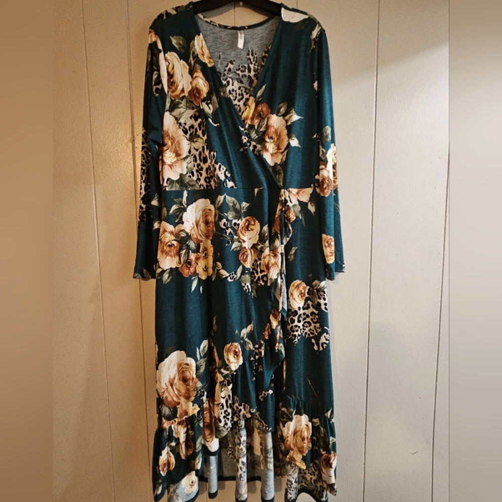 Emerald Faux Wrap Floral Midi Dress - Size 1X